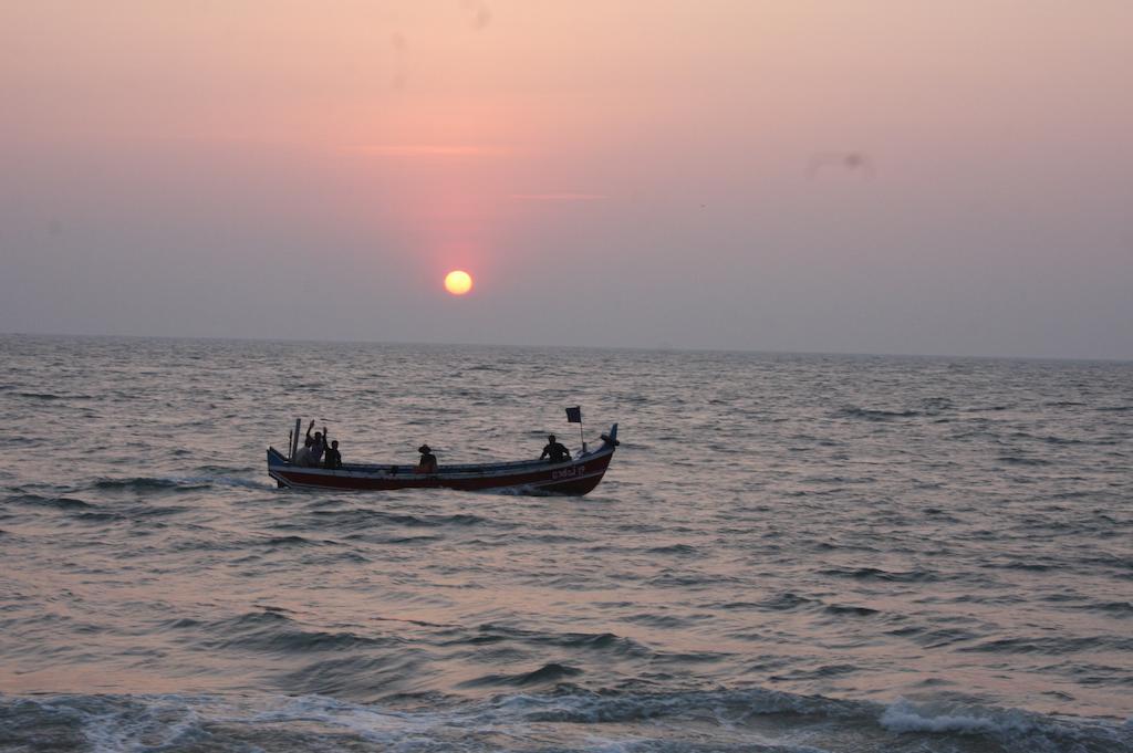 Shalom Beach Residency Alappuzha Ngoại thất bức ảnh